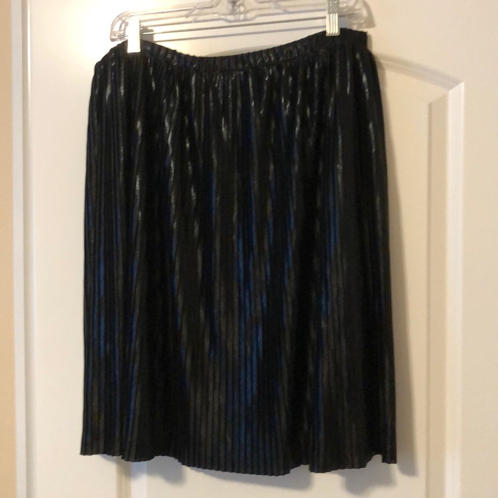 Loft black patent skirt